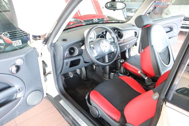 MINI COOPER 1600 INYECCION DE GASOLINA DE 116 CV