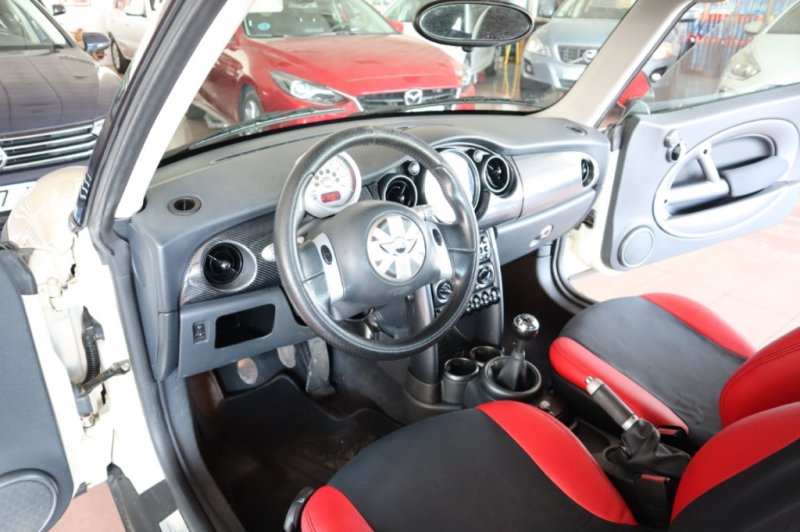 MINI COOPER 1600 INYECCION DE GASOLINA DE 116 CV