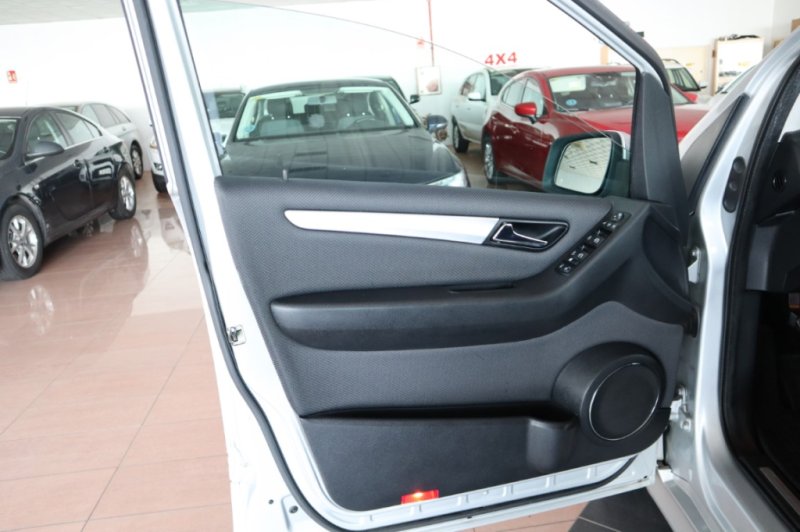 MERCEDES-BENZ B 200 MONOVOLUMEN DE 5 PUERTAS