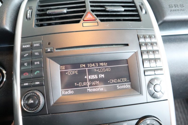 MERCEDES-BENZ B 200 MONOVOLUMEN DE 5 PUERTAS