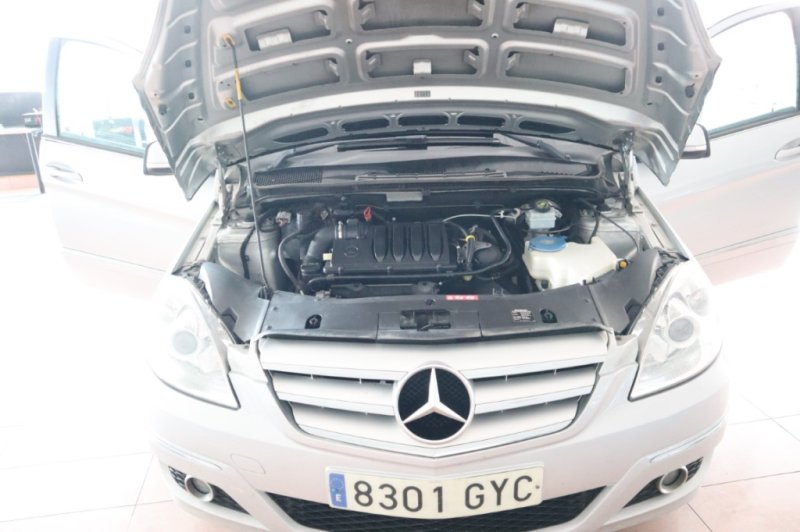 MERCEDES-BENZ B 200 MONOVOLUMEN DE 5 PUERTAS