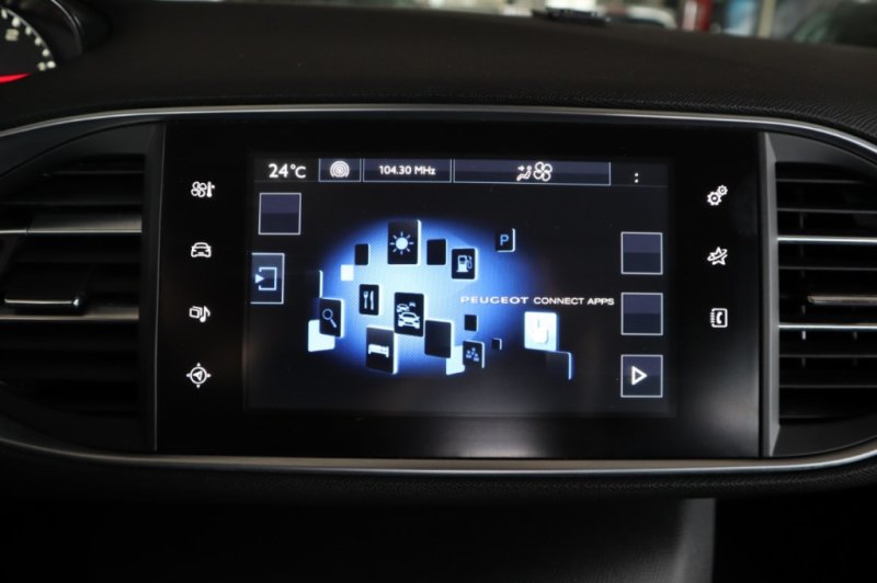 PEUGEOT 308 1600 HDI CON 5 PUERTAS