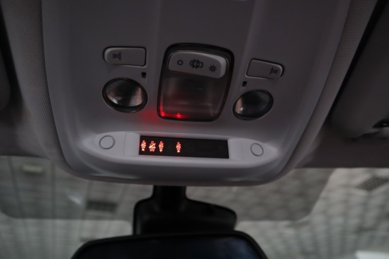 PEUGEOT 308 1600 HDI CON 5 PUERTAS