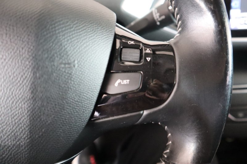 PEUGEOT 308 1600 HDI CON 5 PUERTAS