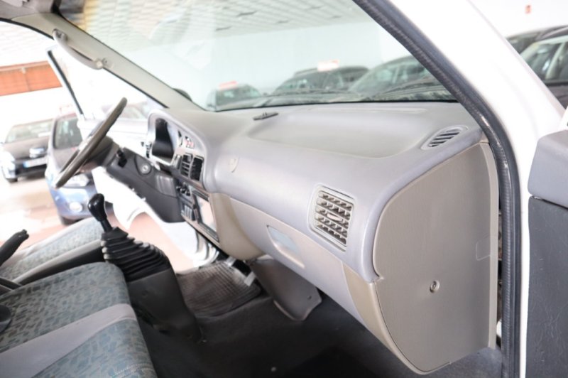 KIA PREGIO DE 2700 CC  CON 90 CV