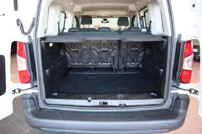 CITROEN BERLINGO HDI DE 5 PLAZAS CON 102 CV