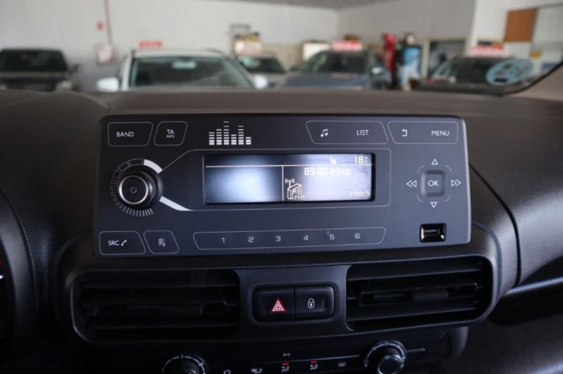 CITROEN BERLINGO HDI DE 5 PLAZAS CON 102 CV