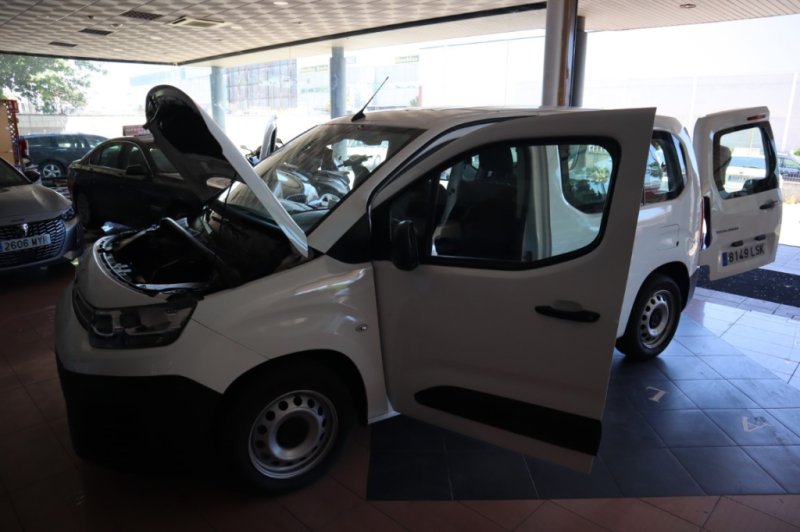 CITROEN BERLINGO HDI DE 5 PLAZAS CON 102 CV