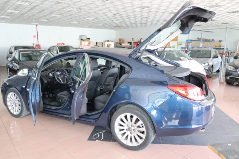 OPEL INSIGNIA 2.0 TURBO DIESEL DE 130 CV Y 6 VEL.
