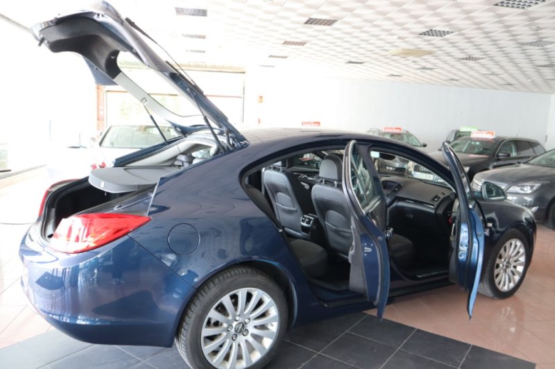 OPEL INSIGNIA 2.0 TURBO DIESEL DE 130 CV Y 6 VEL.