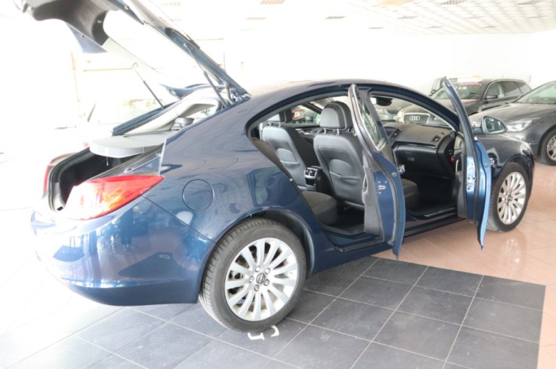 OPEL INSIGNIA 2.0 TURBO DIESEL DE 130 CV Y 6 VEL.