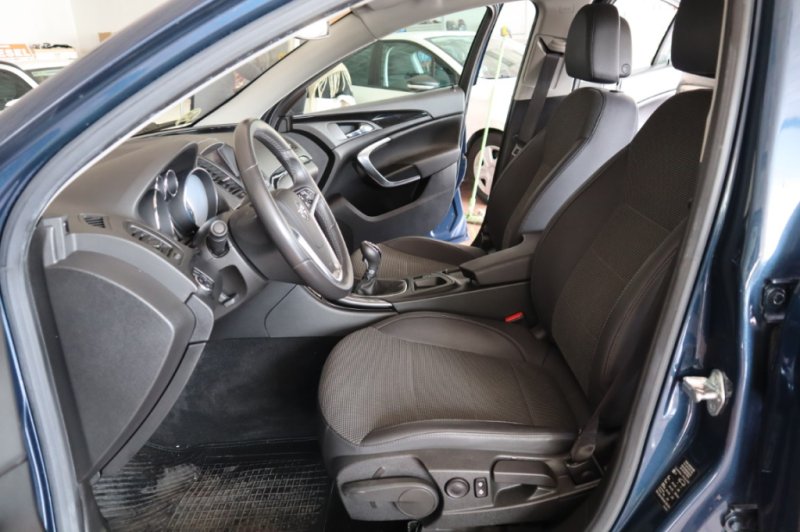 OPEL INSIGNIA 2.0 TURBO DIESEL DE 130 CV Y 6 VEL.