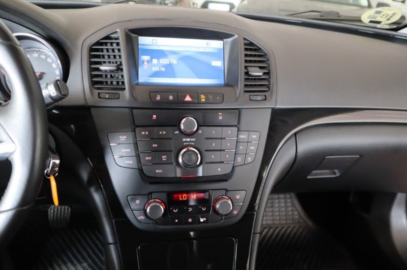 OPEL INSIGNIA 2.0 TURBO DIESEL DE 130 CV Y 6 VEL.