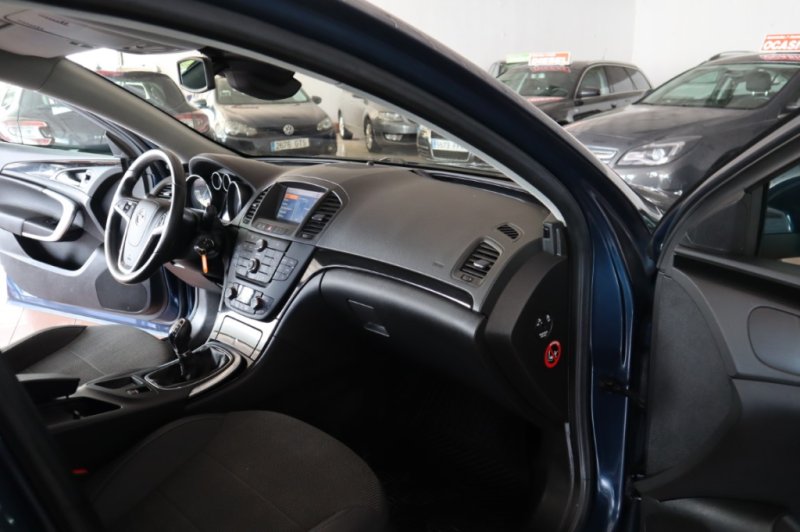 OPEL INSIGNIA 2.0 TURBO DIESEL DE 130 CV Y 6 VEL.