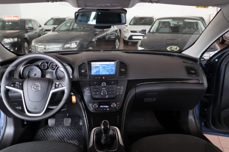 OPEL INSIGNIA 2.0 TURBO DIESEL DE 130 CV Y 6 VEL.