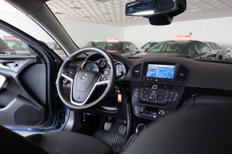 OPEL INSIGNIA 2.0 TURBO DIESEL DE 130 CV Y 6 VEL.