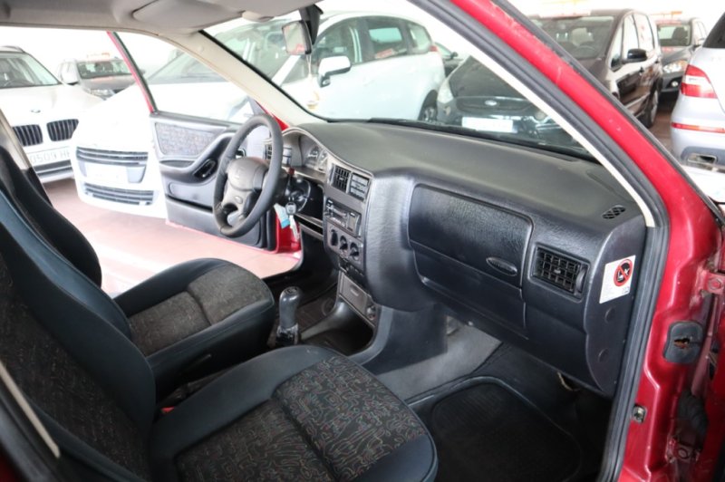 SEAT TOLEDO 1.9 TDI DE 90 CV