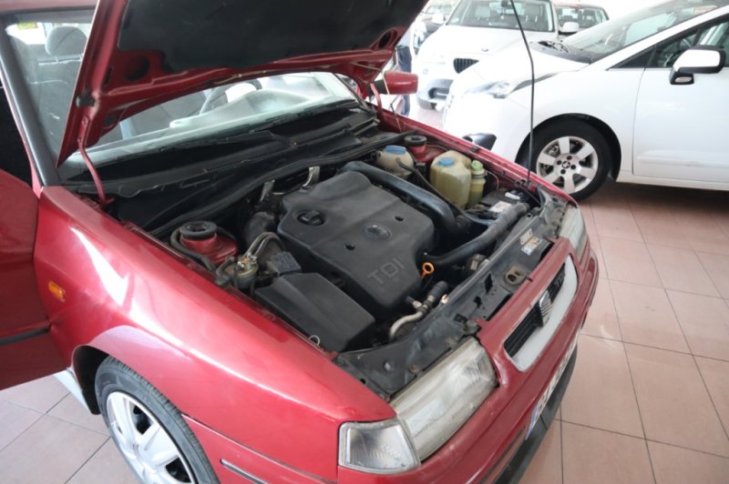 SEAT TOLEDO 1.9 TDI DE 90 CV
