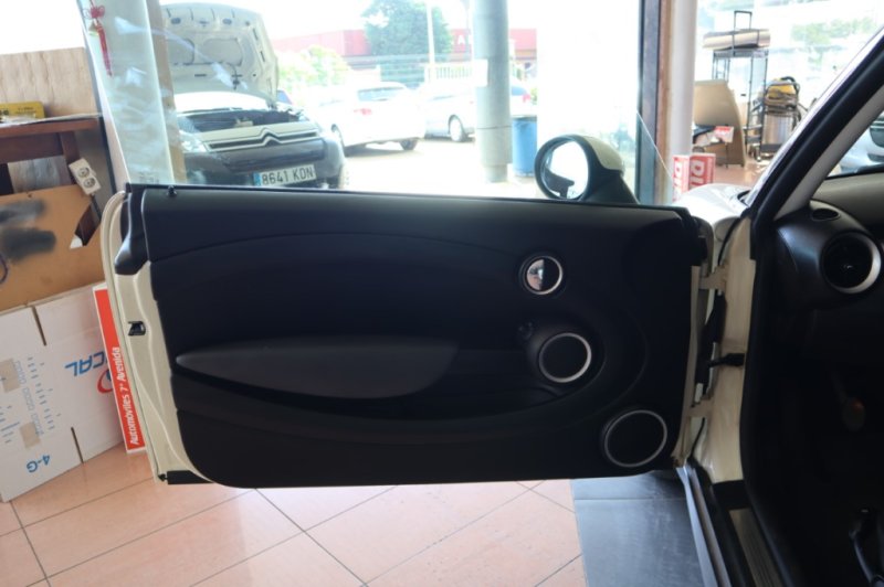 MINI COOPER DIESEL DE 1600 CC Y 110 CV CON 6 VEL.