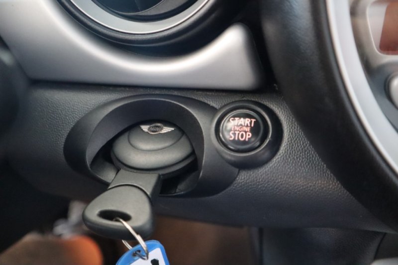 MINI COOPER DIESEL DE 1600 CC Y 110 CV CON 6 VEL.