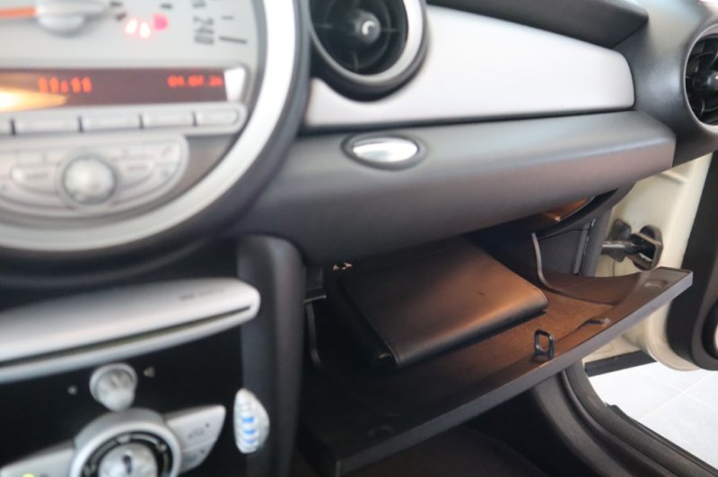 MINI COOPER DIESEL DE 1600 CC Y 110 CV CON 6 VEL.