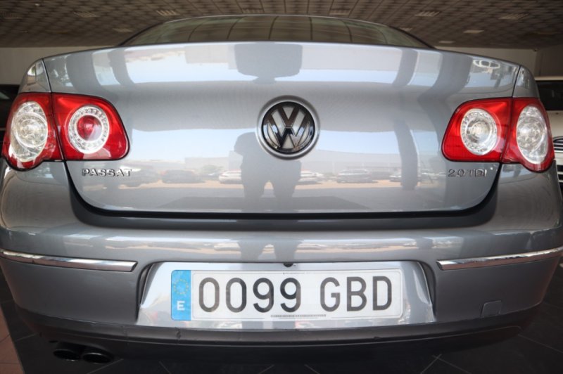 VOLKSWAGEN PASSAT 2.O TDI 140 CV CAJA DE CAMBIOS DE 6 VEL.