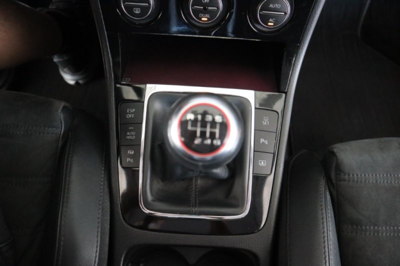 VOLKSWAGEN PASSAT 2.O TDI 140 CV CAJA DE CAMBIOS DE 6 VEL.