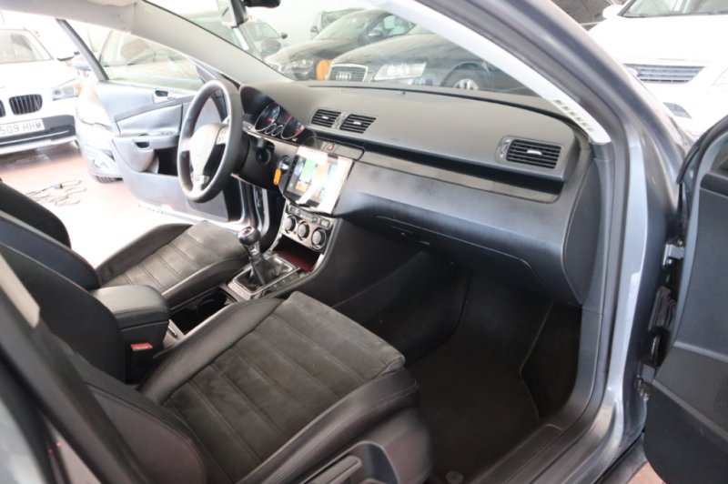 VOLKSWAGEN PASSAT 2.O TDI 140 CV CAJA DE CAMBIOS DE 6 VEL.