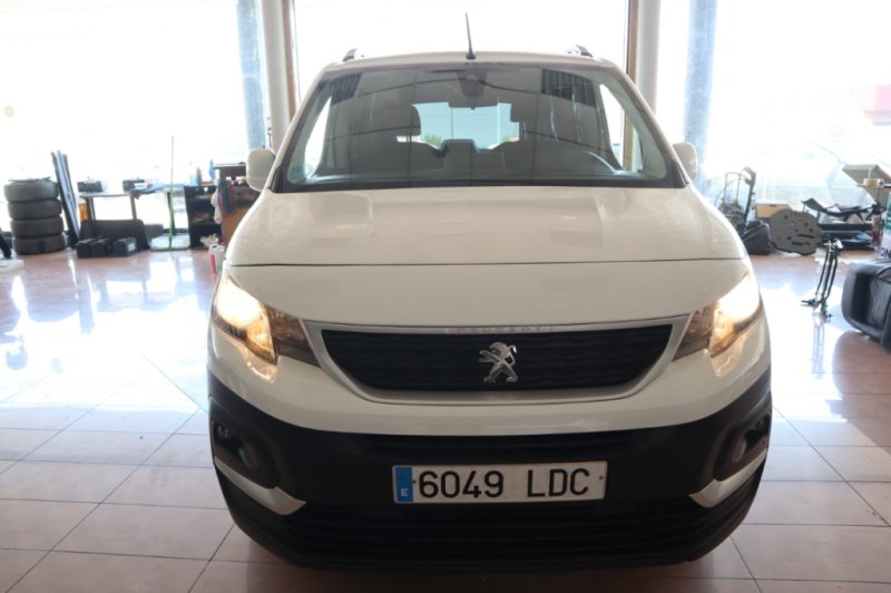 PEUGEOT RIFTER HDI DE 130 CV CON 5 PLAZAS