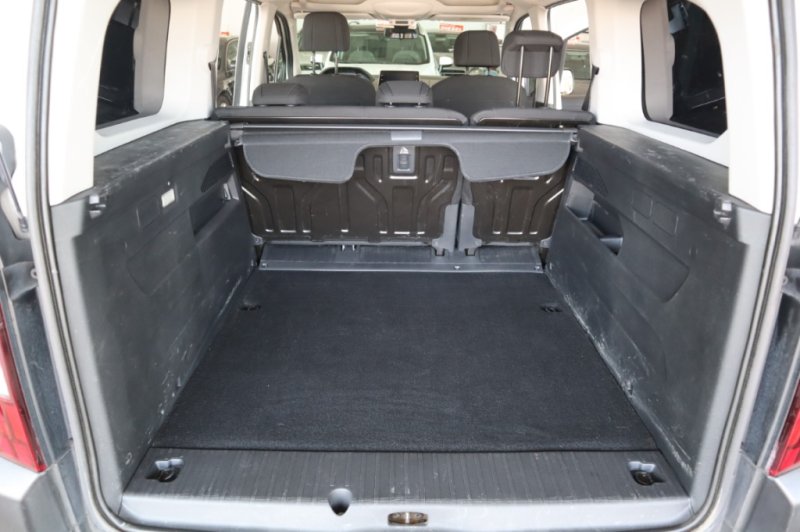 PEUGEOT RIFTER HDI DE 130 CV CON 5 PLAZAS