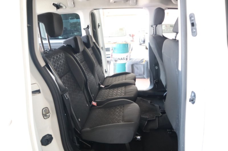 PEUGEOT RIFTER HDI DE 130 CV CON 5 PLAZAS