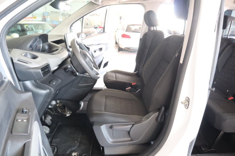 PEUGEOT RIFTER HDI DE 130 CV CON 5 PLAZAS