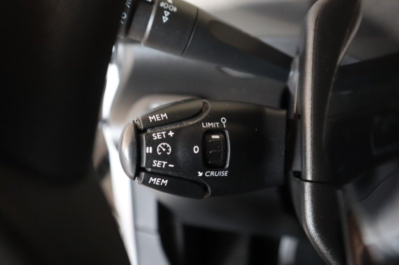 PEUGEOT RIFTER HDI DE 130 CV CON 5 PLAZAS