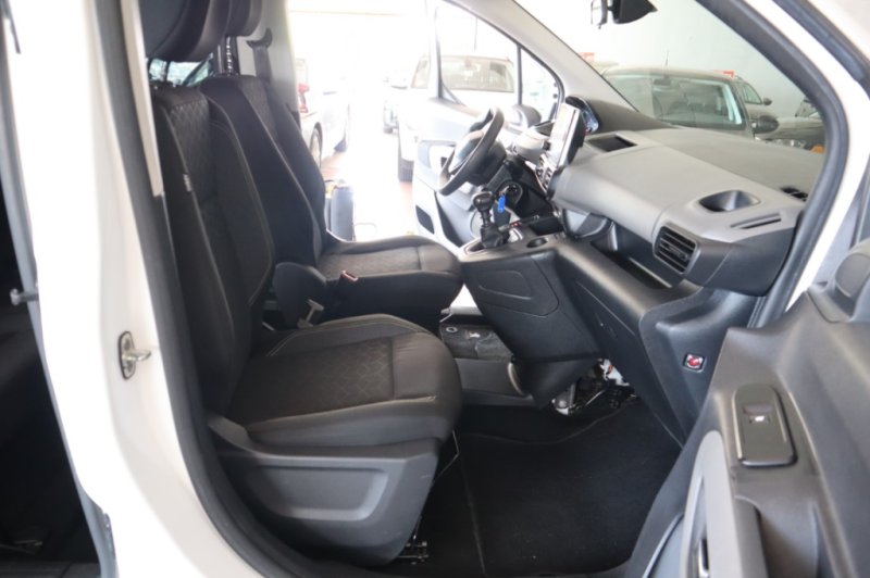 PEUGEOT RIFTER HDI DE 130 CV CON 5 PLAZAS