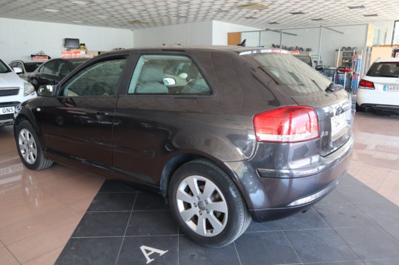 AUDI A3 2.0 TDI DE 140 CV Y 6 VELOCIDADES
