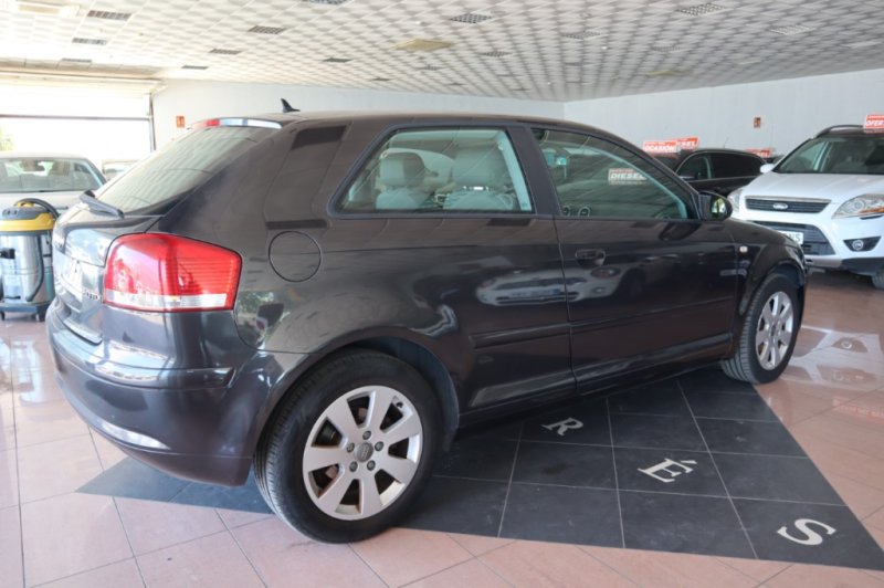 AUDI A3 2.0 TDI DE 140 CV Y 6 VELOCIDADES