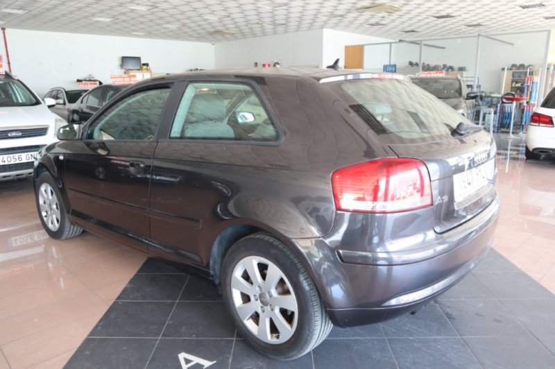 AUDI A3 2.0 TDI DE 140 CV Y 6 VELOCIDADES