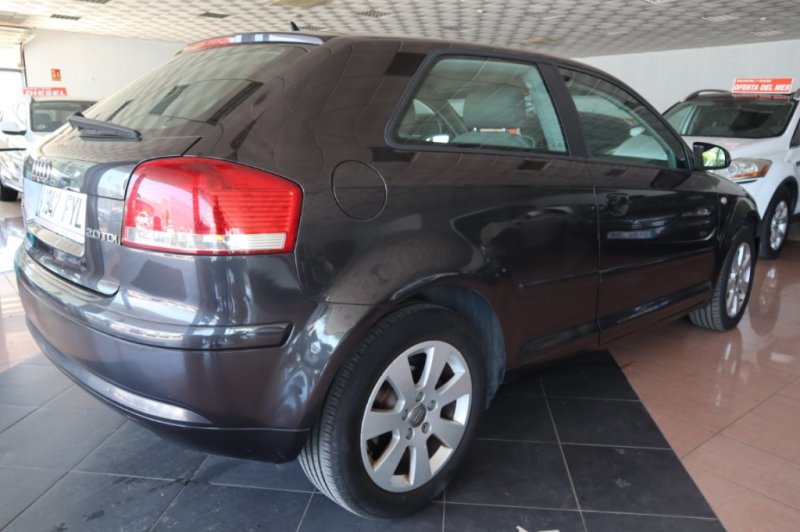 AUDI A3 2.0 TDI DE 140 CV Y 6 VELOCIDADES