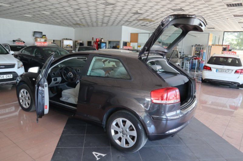 AUDI A3 2.0 TDI DE 140 CV Y 6 VELOCIDADES
