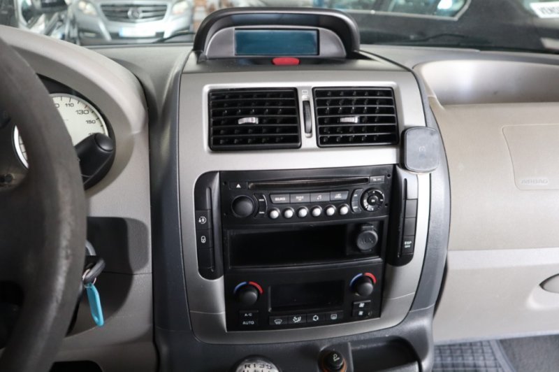 PEUGEOT EXPERT 2.0 HDI DE 120 CV Y 6 VEL.