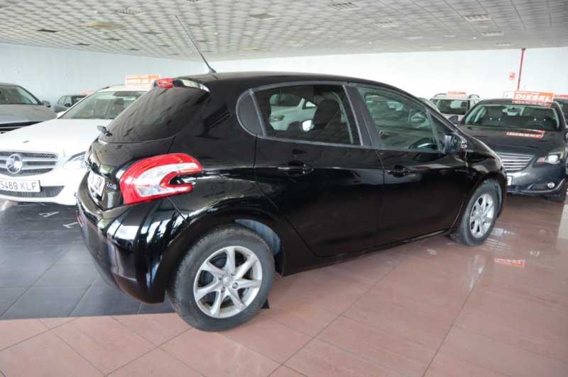 PEUGEOT 208 HDI DE 75 CV