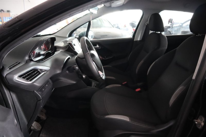 PEUGEOT 208 HDI DE 75 CV