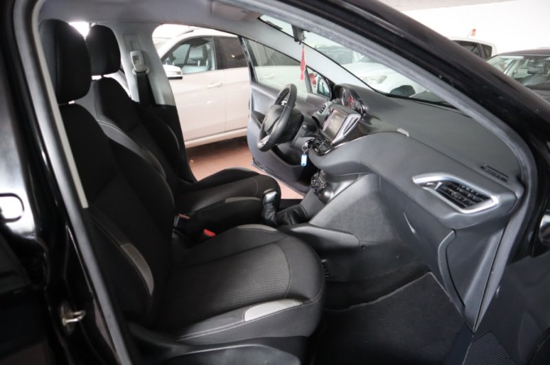 PEUGEOT 208 HDI DE 75 CV