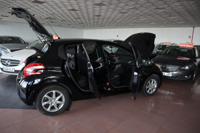 PEUGEOT 208 HDI DE 75 CV