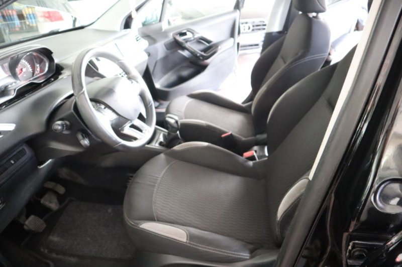 PEUGEOT 208 HDI DE 75 CV