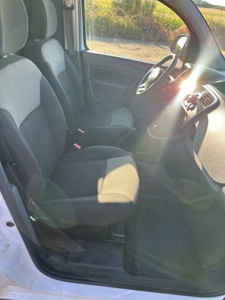 RENAULT KANGOO 2  PLAZAS DE 60 CV AUTOMÁTICA