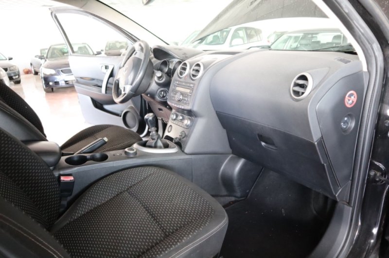 NISSAN QASHQAI 2.0 DCI TURBO DIESEL DE 150 CV  Y 6 VEL.