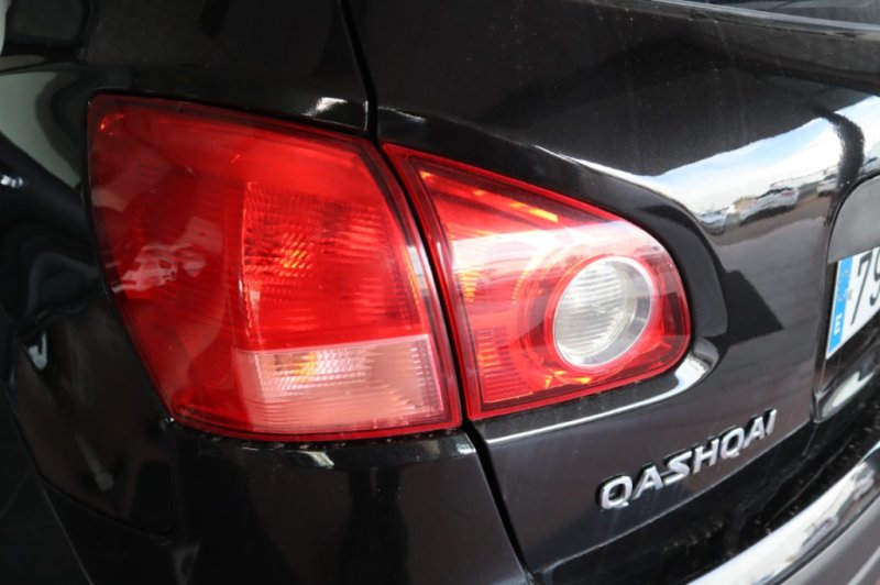NISSAN QASHQAI 2.0 DCI TURBO DIESEL DE 150 CV  Y 6 VEL.