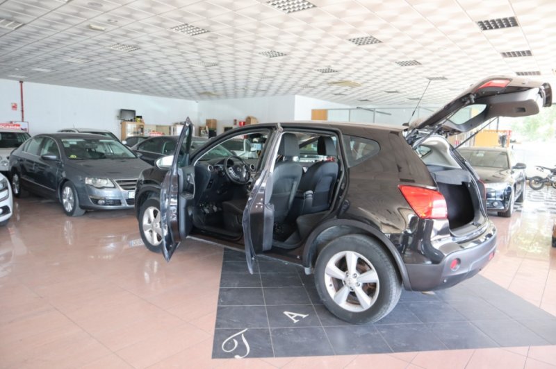NISSAN QASHQAI 2.0 DCI TURBO DIESEL DE 150 CV  Y 6 VEL.