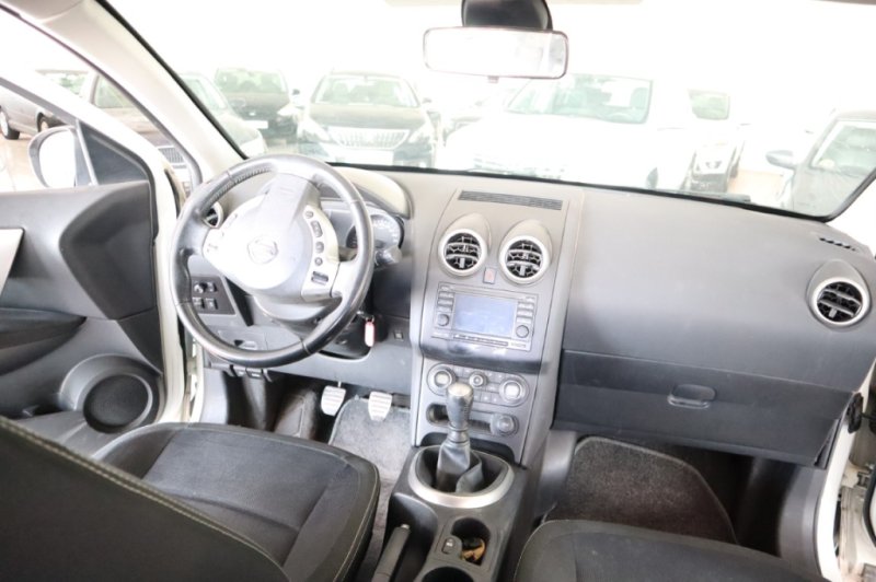 NISSAN QASHQAI TODO CAMINO 4X2 T/ DIESEL DE 106 CV Y 6V